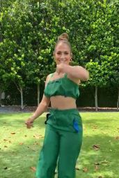 Jennifer Lopez Outfit - Jimmy Fallon TikTok Challenge With Jennifer Lopez 05/27/2020