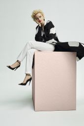 Julia Garner – S Moda Magazine April 2020 Photos