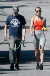 Kate Bosworth in Skintight Activewear 05/25/2020