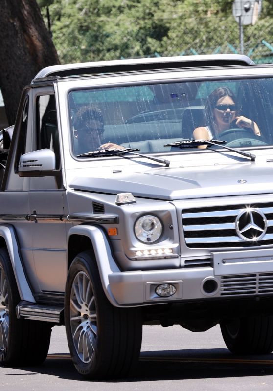 Kendall Jenner in Her G-Wagon in Los Angeles 05/25/2020