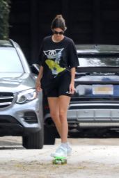 Kendall Jenner - Skateboarded in Los Angeles 05/12/2020 • CelebMafia