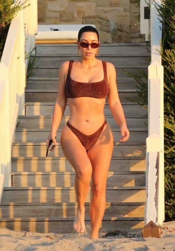 Kim Kardashian in Bikini 05/05/2020