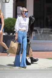 Laeticia Hallyday - Shopping For Groceries in Pacific Palisades 05/23/2020