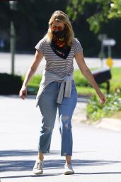 Laura Dern in Street Outfit - Pacific Palisades 05/15/2020