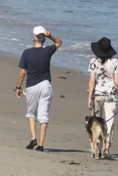 Liberty Ross - Beach Stroll in Malibu 05/07/2020
