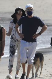 Liberty Ross - Beach Stroll in Malibu 05/07/2020