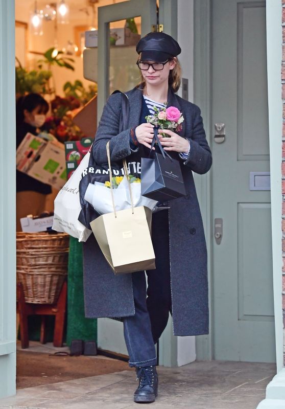 Lily James Cute Style - Shopping in London 03/18/2020