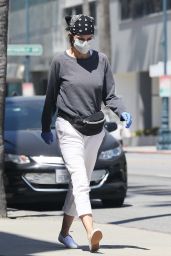 Lisa Rinna - Out in Beverly Hills 05/05/2020