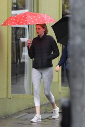 Lucia Hawley in Leggings - Paddington in Sydney 05/25/2020