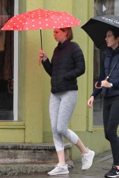 Lucia Hawley in Leggings - Paddington in Sydney 05/25/2020