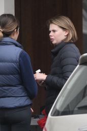 Lucia Hawley in Leggings - Paddington in Sydney 05/25/2020