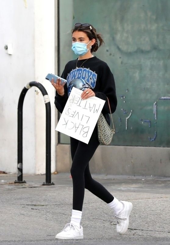 Madison Beer - Protesting in West Hollywood 05/30/2020