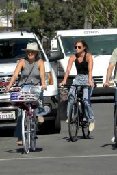 Malin Akerman - Ride Bike in Venice 05/12/2020