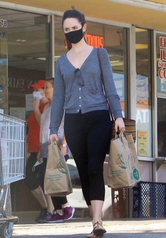 Odette Anabelle - Shopping at Wholes Foods in LA 05/11/2020