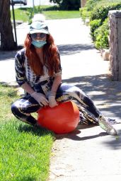 Phoebe Price - Out in LA 05/21/2020