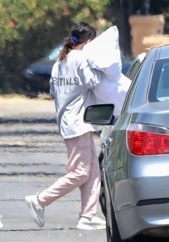 Selena Gomez - Out in Los Angeles 05/09/2020