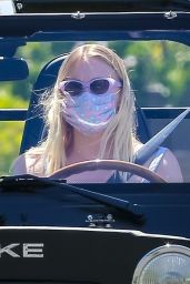 Sophie Turner and Joe Jonas - Driving Around Their Neighborhood in LA 05/16/2020