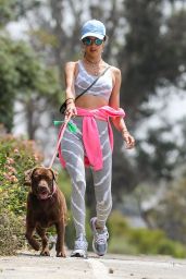 Alessandra Ambrosio in a Grey Patterned Sports Bra and Matching High-Waisted Leggings - Pacific Palisades 06/02/2020