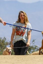 Alicia Silverstone - Walks Her Dogs in Los Angeles 06/03/2020