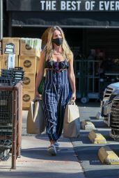 Annabelle Wallis - Shopping in Los Feliz 06/11/2020