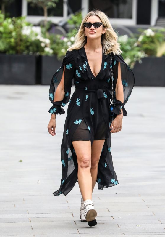 Ashley Roberts in Striking Black Mini Dress 06/04/2020