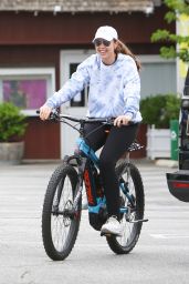 Christina Schwarzenegger - Bike Ride in Brentwood 06/16/2020