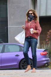Cindy Crawford in Casual Outfit - Malibu 06/01/2020