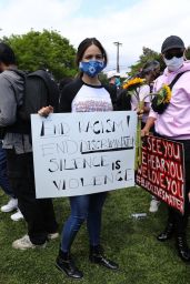 Eiza Gonzales - Protesting in Los Angeles 06/06/2020 • CelebMafia