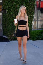 Ella Rose Summer Street Style - West Hollywood 05/15/2020