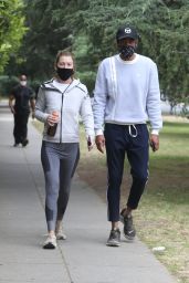 Ellen Pompeo in Workout Gear and a Face Mask 06/16/2020