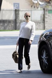 Emma Roberts - Out in LA 06/23/2020