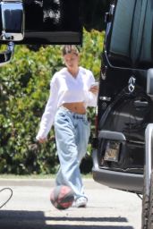 Hailey Bieber and Justin Bieber - Playing Basketball in Beverly Hills 06/14/2020