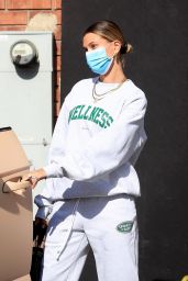 Hailey Bieber in Comfy Sweatshirt - West Hollywood 06/29/2020