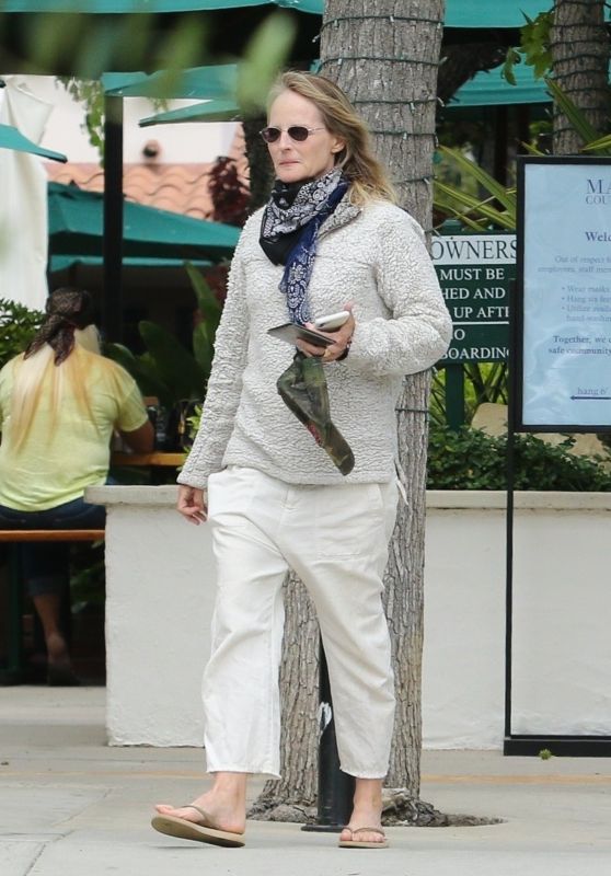 Helen Hunt - Out in Malibu Country 06/18/2020