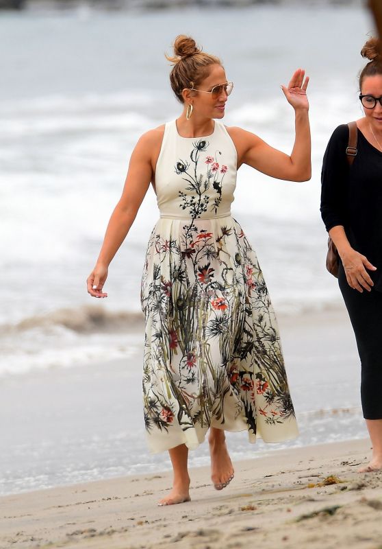 Jennifer Lopez - Beach in Malibu 06/21/2020