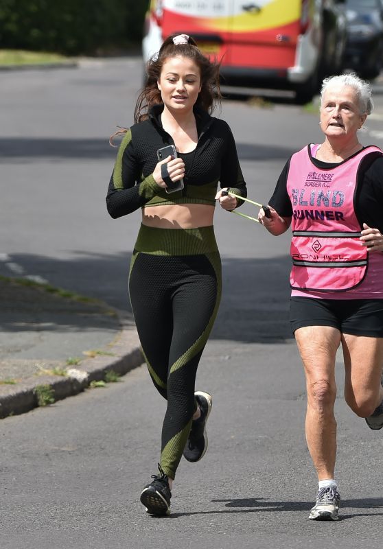Jess Impiazzi - Jogging in Surrey 06/16/2020