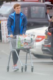 Jodie Comer - Shopping in Liverpool 06/16/2020