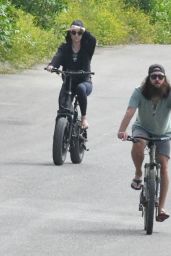 Kate Hudson - Bike Riding in Malibu 06/06/2020