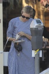 Kelly Rutherford - Out in Santa Monica 06/10/2020