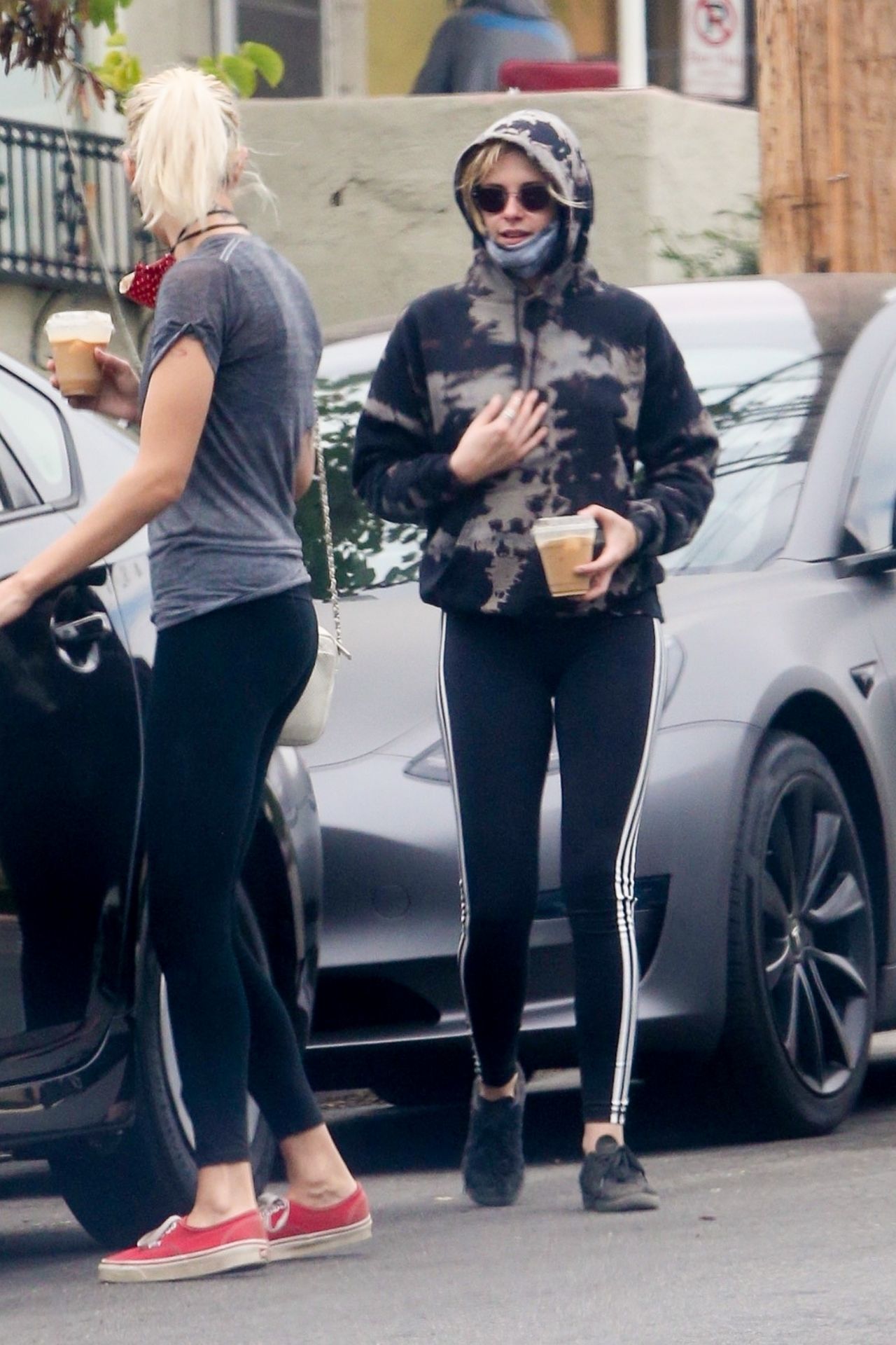 Kristen Stewart and Dylan Meyer - Out in LA 06/28/2020 • CelebMafia