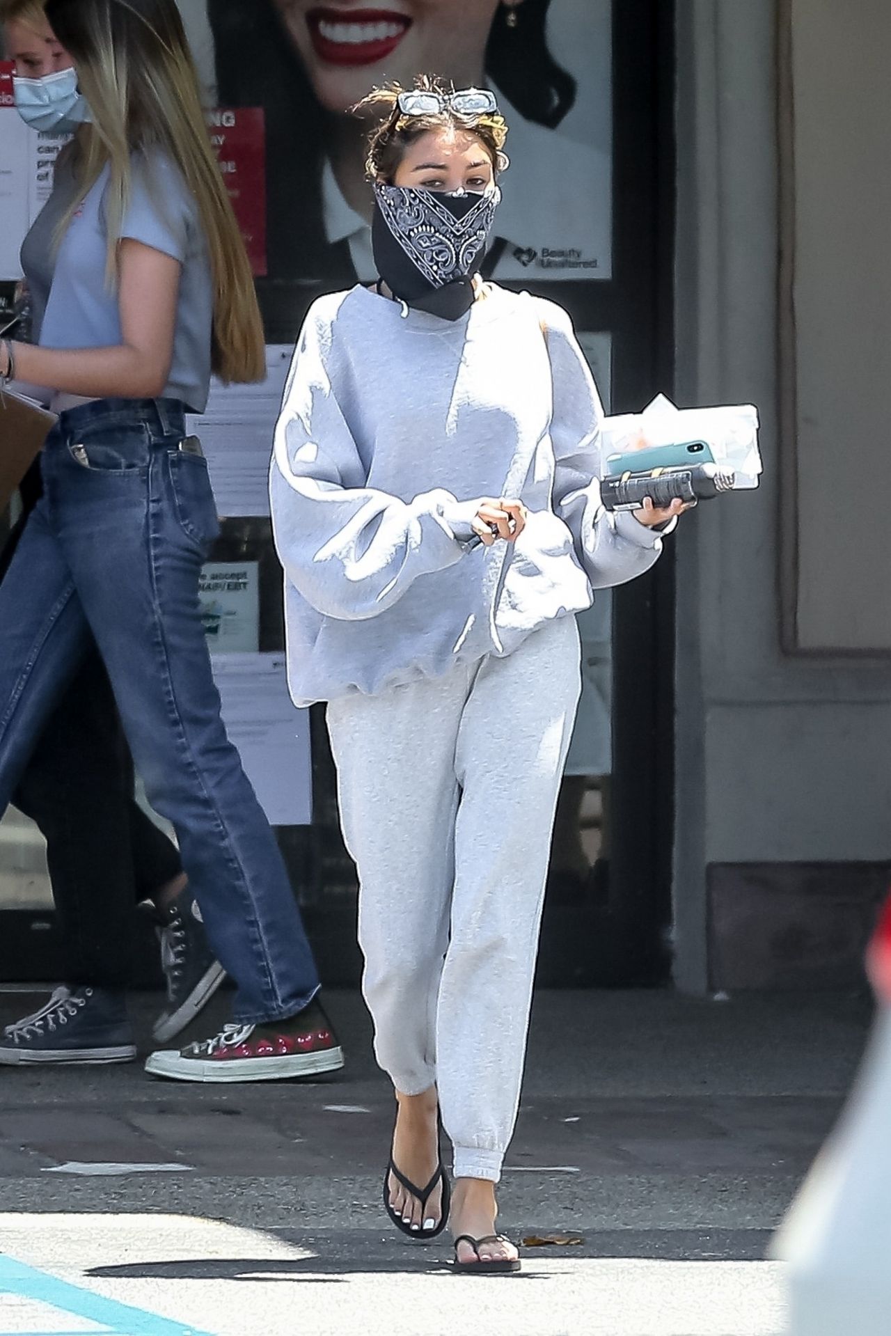 Madison Beer in Casual Outfit 06/16/2020 • CelebMafia