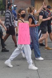 Madison Beer - Marching With Protesters in Los Angeles 06/05/2020