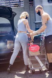 Miley Cyrus - Shopping at CVS in Calabasas 06/12/2020