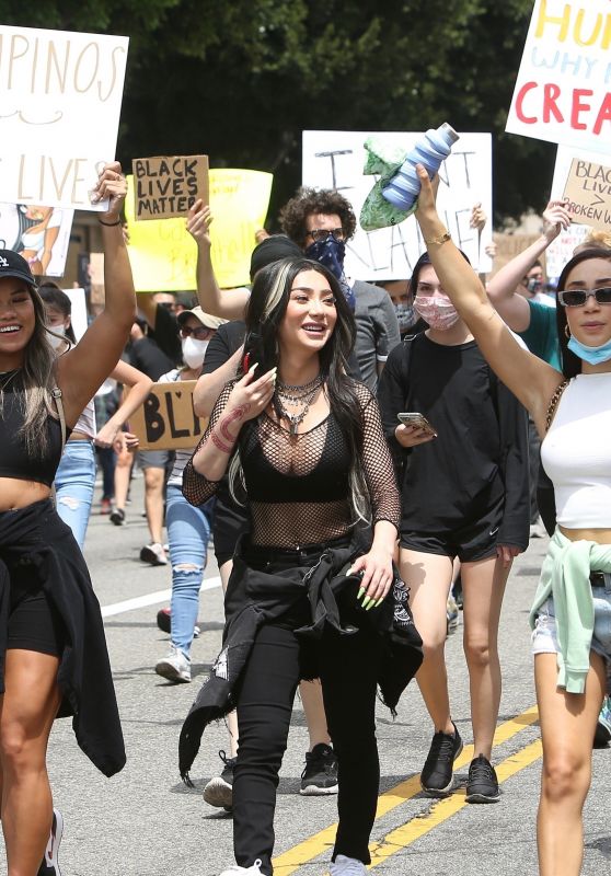 Nikita Dragun - Protesting in West Hollywood 06/02/2020