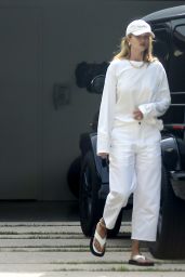 Rosie Huntington-Whiteley in Casual Outfit - Beverly Hills 06/04/2020