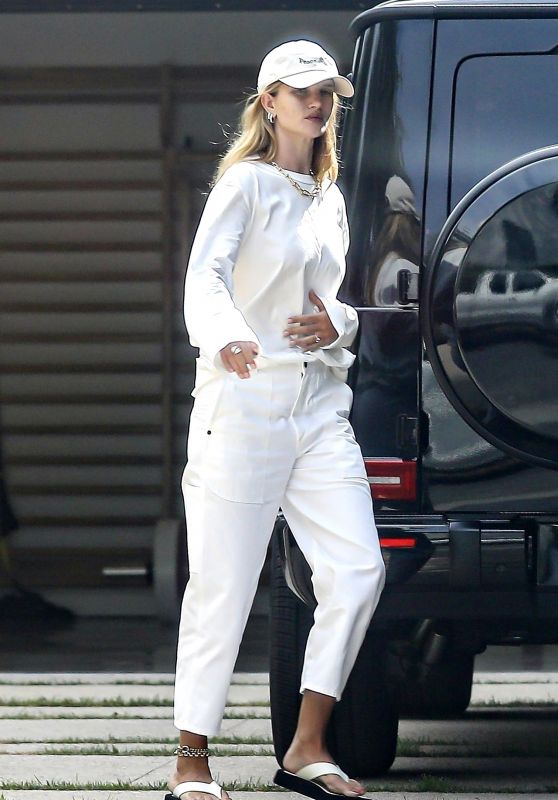 Rosie Huntington-Whiteley in Casual Outfit - Beverly Hills 06/04/2020