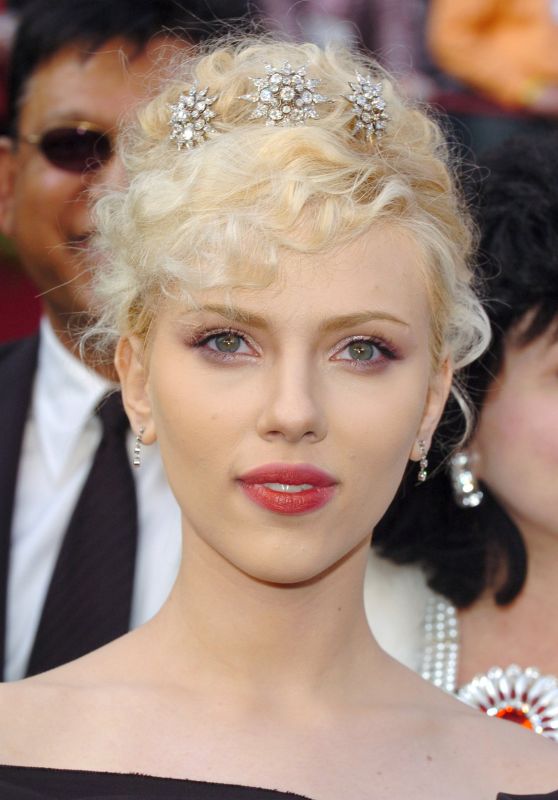 Scarlett Johansson - 2005 Academy Awards