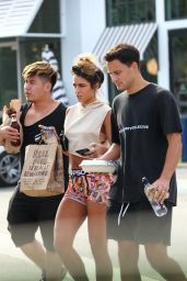 Sommer Ray at Chipotle Mexican Grill in Malibu 05/31/2020