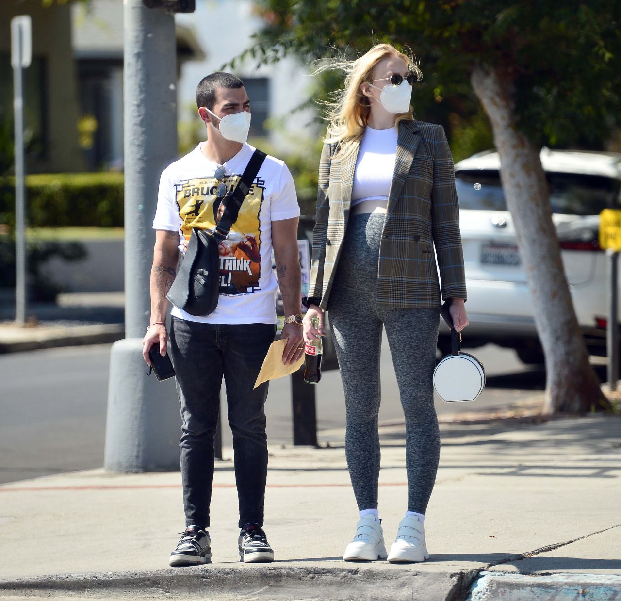 Sophie Turner and Joe Jonas - Out for Lunch in Studio City 03/06/2020 •  CelebMafia