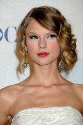 Taylor Swift - People